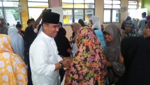 Wakapolresta Pekanbaru Salurkan Daging Qurban ke Warga Rumbai