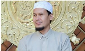 Ustadz Rahmat Baequni Ditangkap Polisi