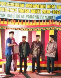 KAN lareh Nan Panjang Lepas dan Antarkan AKBP Cepi Noval ke Pesisir Selatan