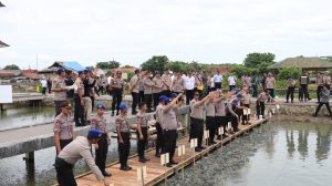 Kabaharkam Polri Cek Kesiapan Lokasi Penanaman Mangrove