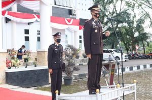 Kapolres Solsel Pimpin Upacara Peringatan HUT RI Ke 75 di Kantor Bupati