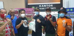 Kabaharkam Polri Kirim Bantuan Beras dan Mie Instan untuk Korban Banjir Kota Medan