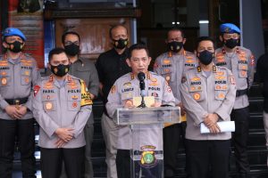 Kabareskrim Ungkap Fakta Penggunaan Senpi dan Sajam Laskar FPI