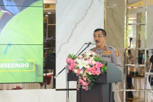Wakili Kapolri, Komjen Pol Agus Andrianto Serahkan Sertifikat Gold Reward Objek Vital Nasional