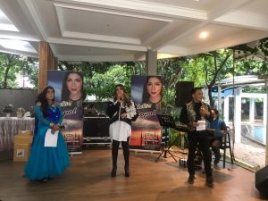 Penyanyi Uchie Gopol Launching Single Terbaru Bertema Religi