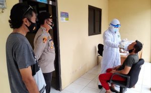 Polres Kep Seribu Adakan Tes Rapid Antigen Gratis Ke Warga