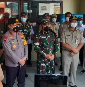 Pangdam Jaya Bersama Kapolda Metro Jaya Tinjau Kampung Tangguh Jaya Di Sunter