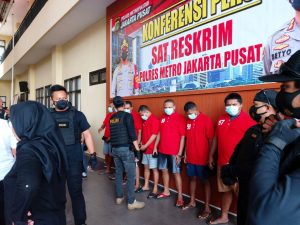 Resahkan Masyarakat, 8 Preman dan Oknum Pengacara Digulung Polrestro Jakpus
