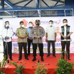 Tinjau Vaksinasi Buruh, Kapolri Minta Buruh Terus Kawal Program Pemerintah