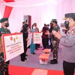 Tinjau Serbuan Vaksinasi AKABRI 1998, Kapolri: Wujud Sinergitas TNI-Polri Tekan Pertumbuhan Covid-19