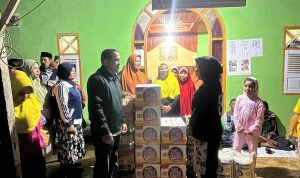 Anggota DPR RI Rezka Oktoberia Kunjungi Dunsanak yang Terdampak Banjir Nagari Bukik Sikumpa