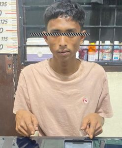 Sat Narkoba Payakumbuh Tangkap Pemuda Pengedar Sabu, 20 Paket Diamankan Di Jok Motor.