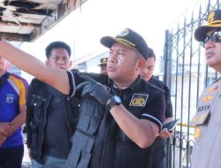 Kabidlabfor Polda Riau Tinjau Olah TKP Kebakaran Pusat Pertokoan Pasar Payakumbuh.