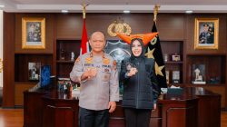 Kapolda Sumbar Apresiasi Kinerja Rezka Oktoberia, dan Berikan Penghargaan Sebagai Sahabat Kapolda Sumbar